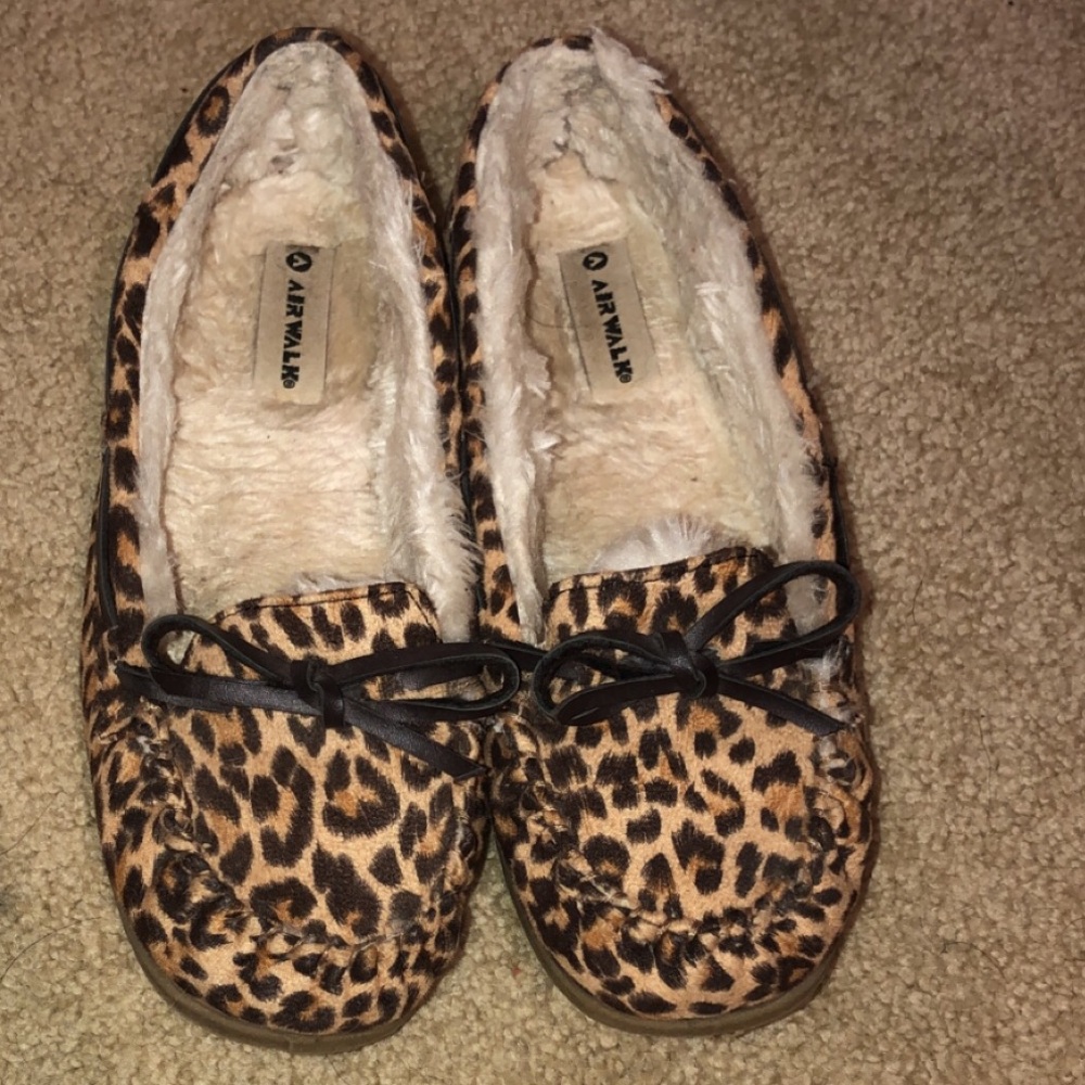 Airwalk Moccasins Leopard Print- size 7